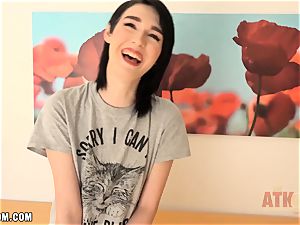 adorable Ivy Aura interview